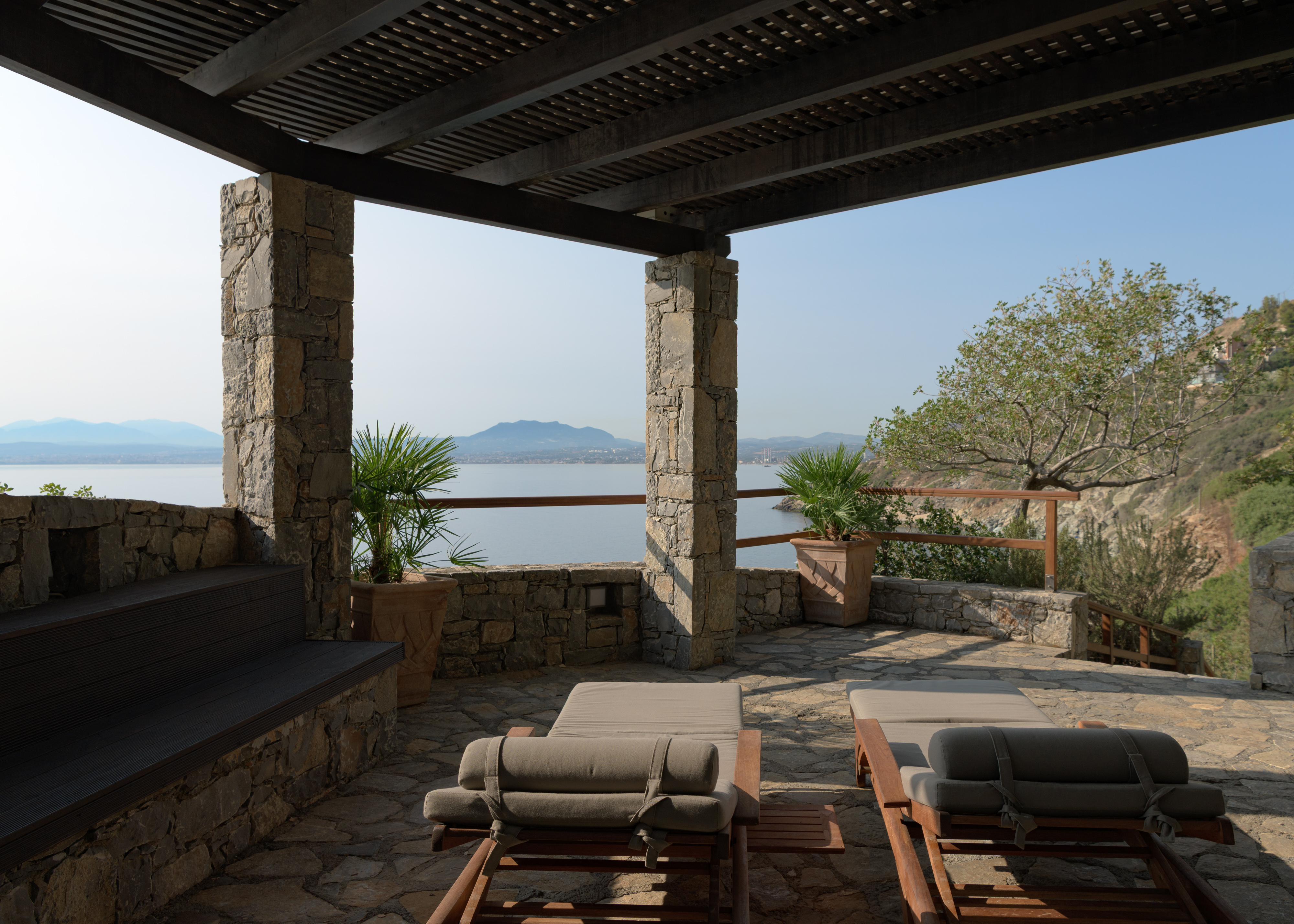 Along the private pathway to the beach, discover our Signature Pergola.